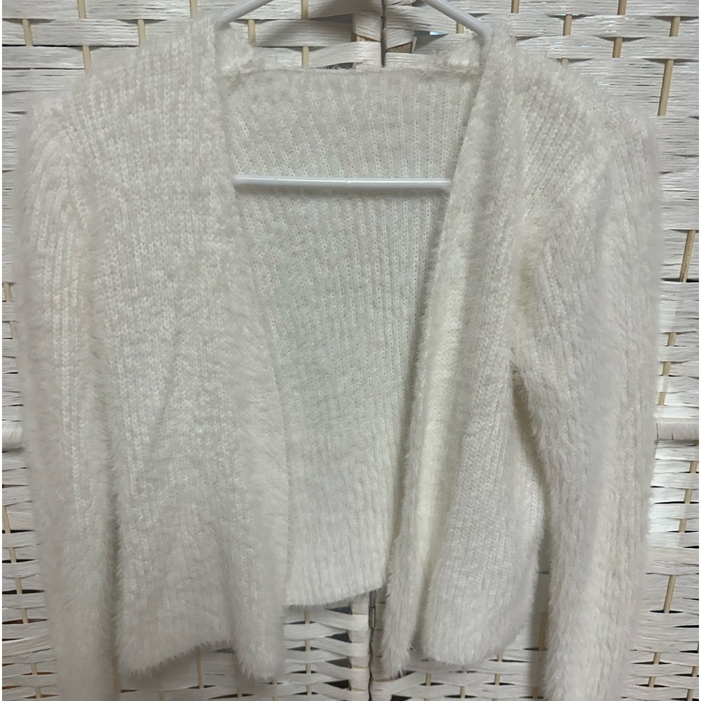 Storets white cardigan size S/M polyester‎
